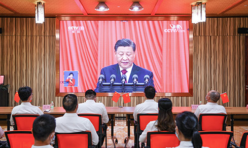 “勠力同心， 勇毅前行”  <br>全體黨員集中收看二十大開(kāi)幕盛況